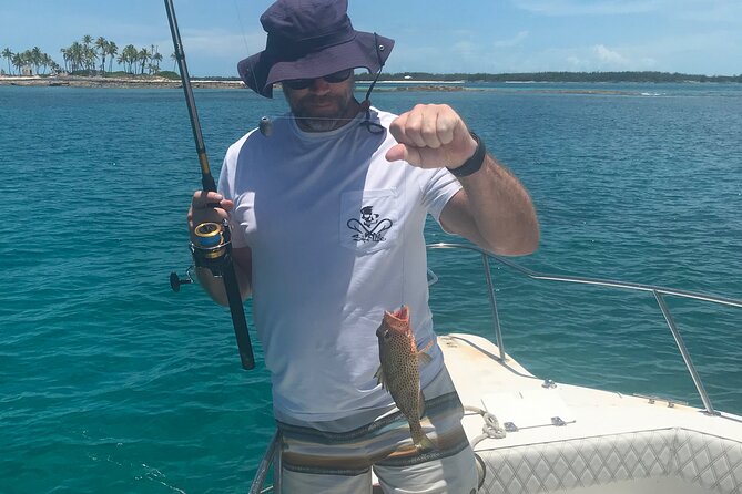 4-Hour Fishing Charter in Nassau - Setting out from Nassau on a 26-foot boat