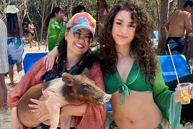 4hr Private Tour Island Hop Snorkel w/ Turtles & Sip Bahama Mamas - Why this private Nassau boat trip works
