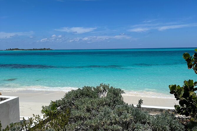 8 hours 34ft Day Dream Private Charter in Nassau - A crew built around service