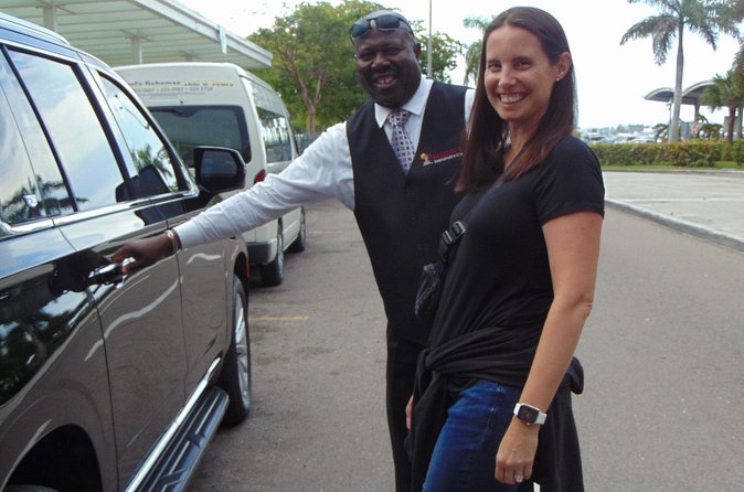 Bahamas Airport Transportation w/Free Grocery Stop-1 Way Private - Who Will Get the Most From This Transfer