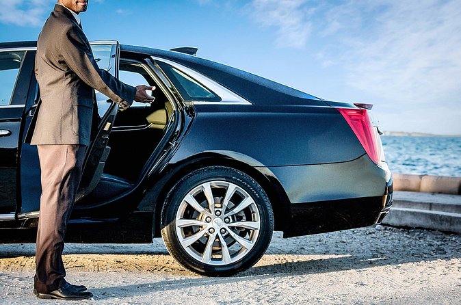 Bahamas Airport Transportation w/free Grocery Stop- Round Trip - Cruise-port pickups and returns