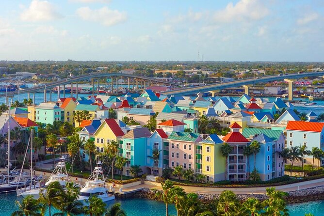 Bahamas Lynden Pindling Airport (NAS) Private Transfer to Nassau - Meeting your driver at the airport