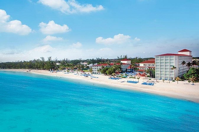 Breezes Resort Day Pass - Service, entertainment, and the resort atmosphere