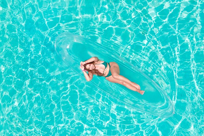 Clear kayak photoshoot Nassau Bahamas. - Is $200 Per Person Fair?