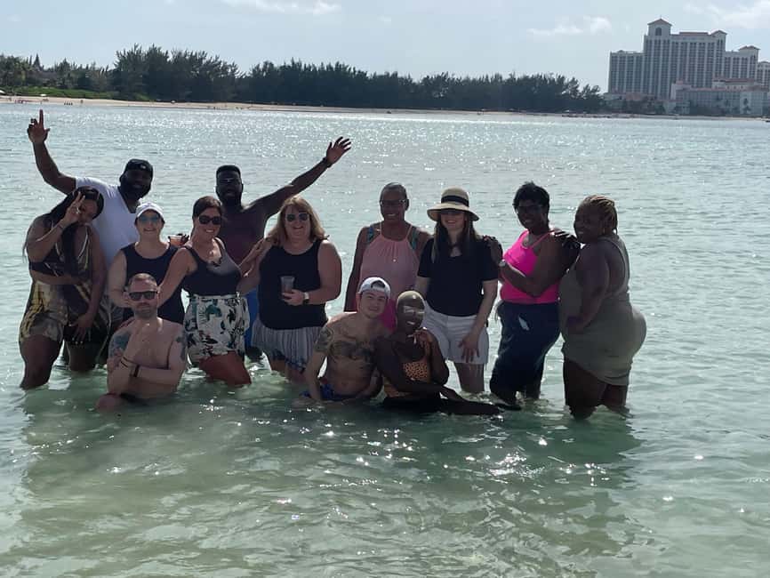 Customizable half day group tour (price per vehicle) - Guides who shape the experience