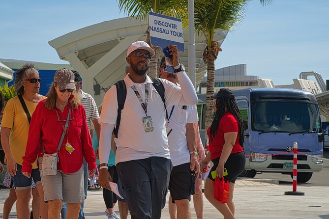 Discover Nassau Sightseeing Tour plus Atlantis Resort Visit - The Bahamas Rum Cake Factory