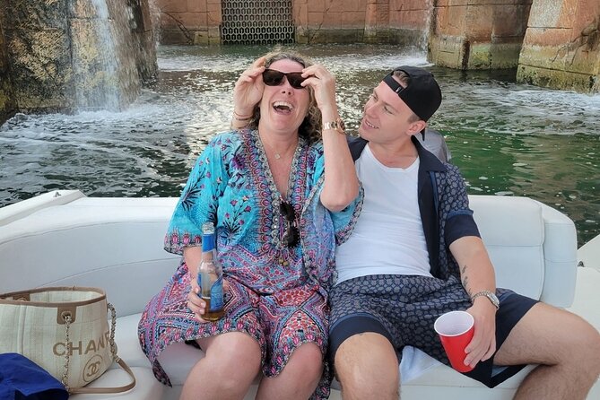 Exotic half day private charters to Rose Island, Pigs and Turtles - Snorkeling and turtles add the real sense of place