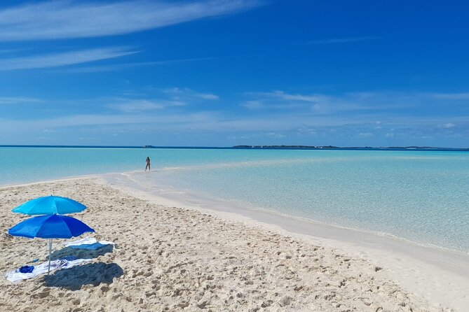 Exuma Island Hopping Swimming Pigs Tour with Lunch from Nassau - The final sandbar or beach stop