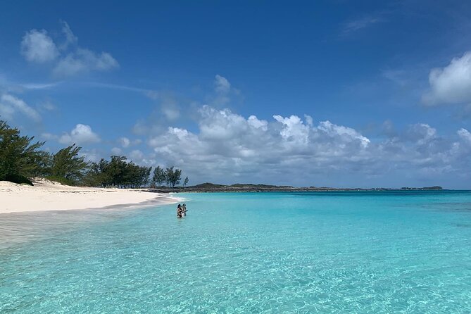 Half-Day Guided Boat Tour of Nassau Harbour and Rose Island - Lunch, drinks, and what is included