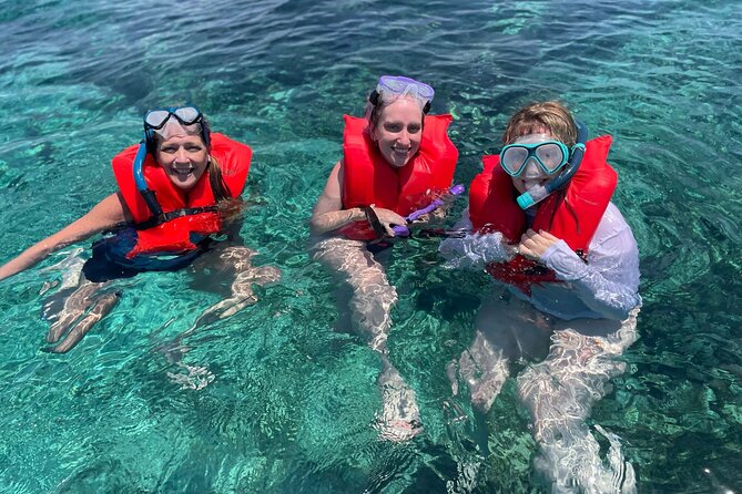 Nassau: 3 islands Pigs,Turtles,Snorkel & Beach Club with lunch - Safety and Physical Demands