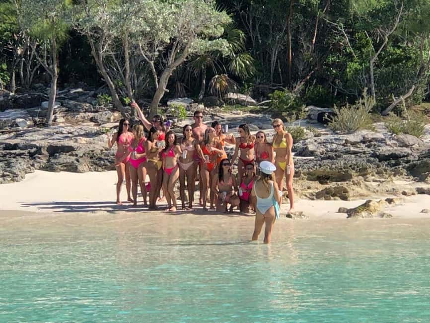 Nassau: 3 Islands Tour, Snorkel, Pig Beach, Turtles & Lunch - Athol Island adds scenery between the active stops