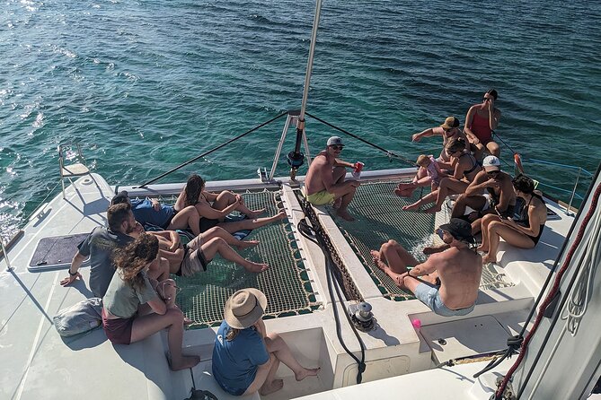 Nassau 3-stops: Snorkeling, Swimming Pigs, Turtles & Lunch - Why the catamaran matters