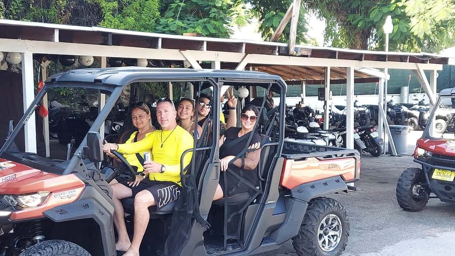 Nassau: 6-Seater Buggy Rental - Fort Charlotte and Nassau’s military past