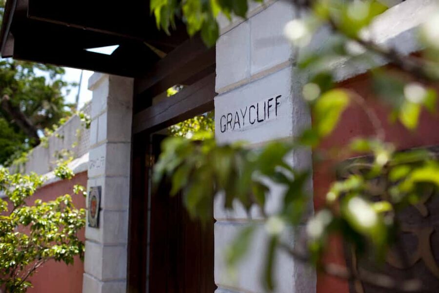 Nassau: Afternoon Tea at Graycliff Hotel and Restaurant - Choosing tea, coffee, or hot chocolate