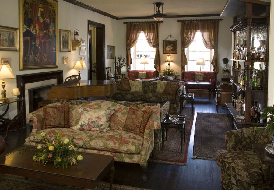 Nassau: Afternoon Tea at Graycliff Hotel and Restaurant - How the atmosphere affects the value