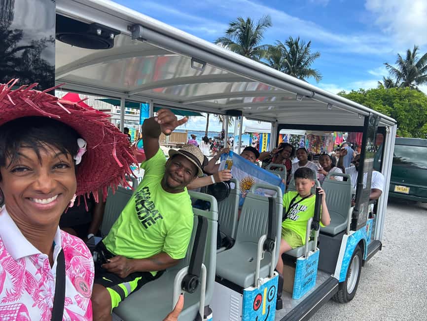 Nassau: Bahamas Culture Tour with Electric Trolley and Water - Fort Charlotte, Arawak Cay, and Junkanoo Beach