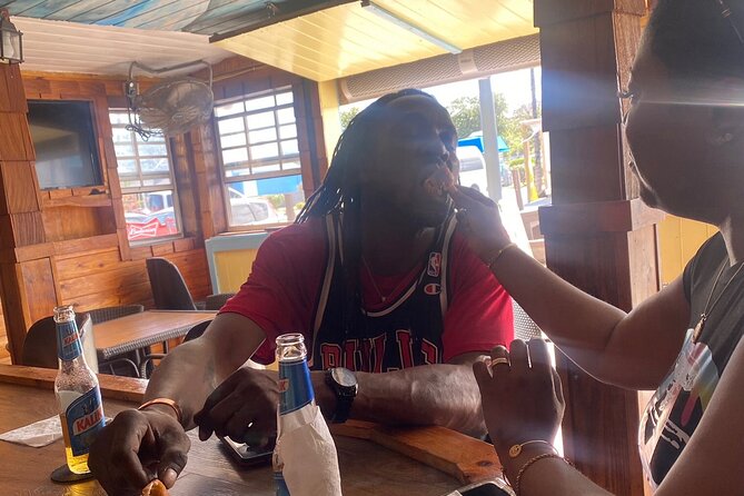 Nassau City Escape Transfer (One Way) - Why real-time route tracking matters