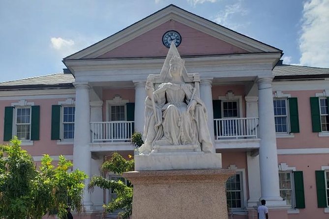 Nassau City Tour: 7 Attractions in the Bahamas - Climbing the Queen’s Staircase