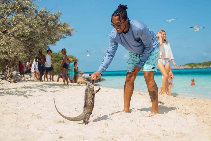 Nassau: Exuma Powerboat Day Trip - The conch salad demonstration adds a local touch
