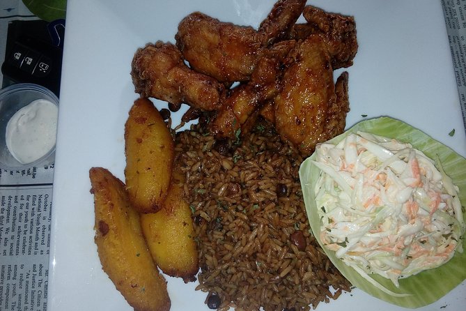Nassau Food and History Bus Tour - What the minibus format means for you