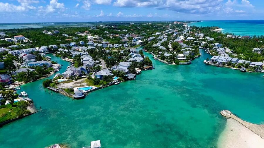 Nassau: Historic City Tour with Drink and Food Tasting - Fort Montagu and Nassau’s defensive side