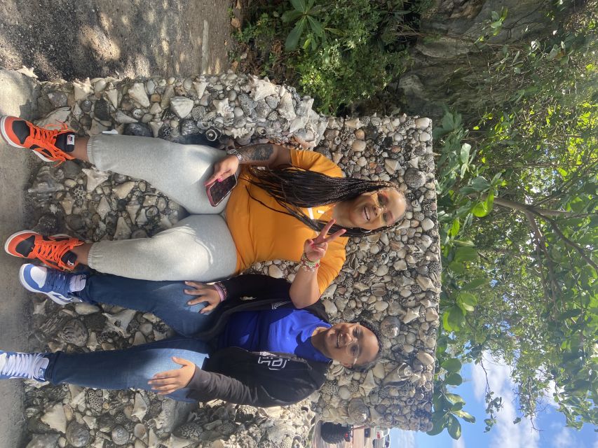 Nassau: Historic City Tour with Drink and Food Tasting - Rum cake, chocolate, and sweet stops