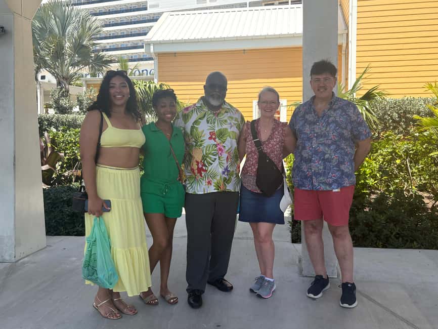 Nassau: Historic City Tour with Drink and Food Tasting - The New Duff, tea, and extra local flavors