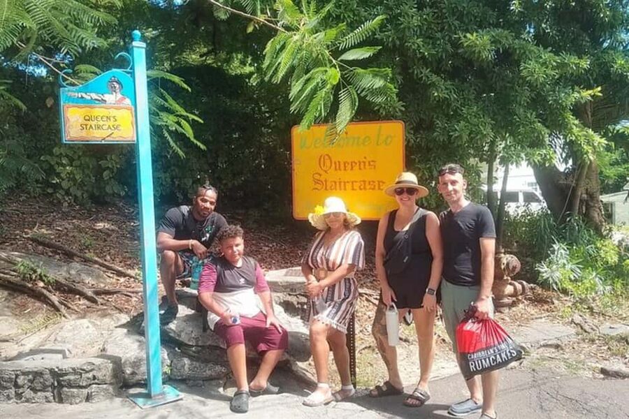 Nassau: Historical & Cultural Walking Tour by KINDWalk - Government House and the Story Behind Official Nassau