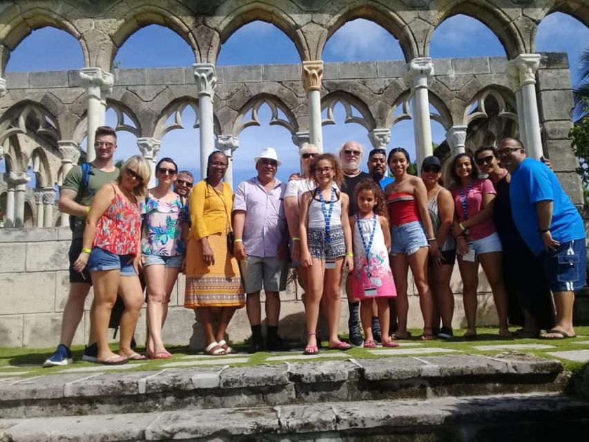 Nassau: Historical Sightseeing Guided Half-Day Tour - Junkanoo Beach and the crystal-clear water