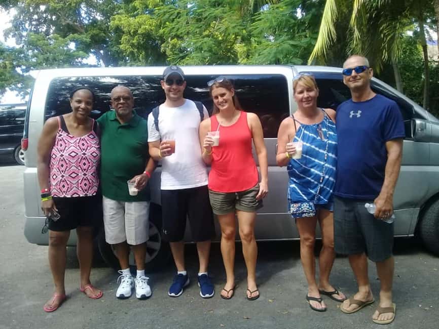 Nassau: Island Highlights Tour with Rum Tasting - Climbing Queen Victoria’s staircase
