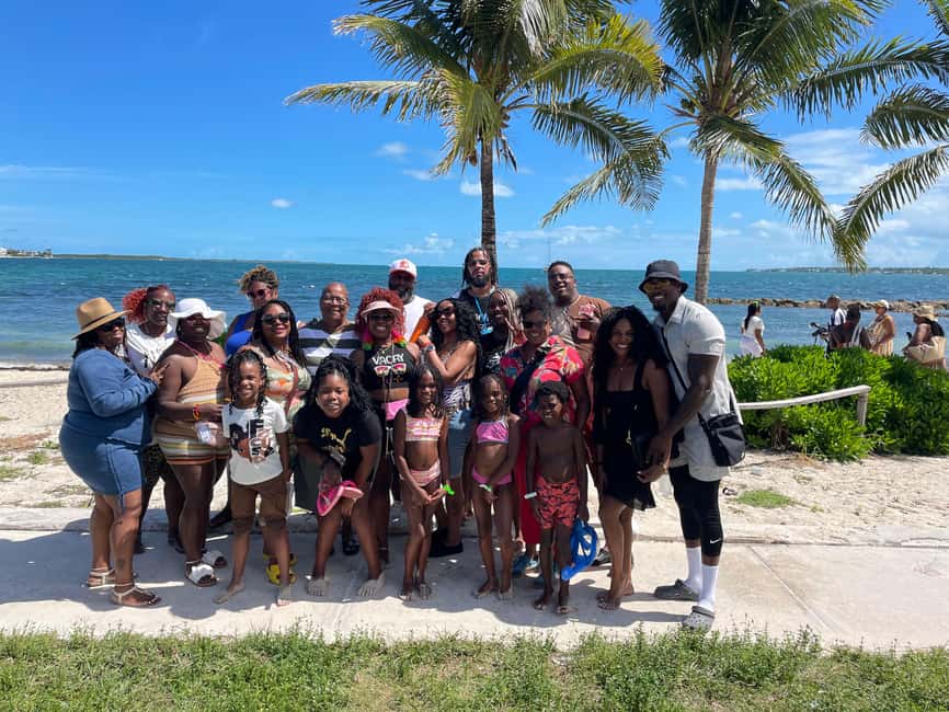 Nassau: Land Tour with Local Food & Rum Tasting - Walking through Nassau’s pirate-era past