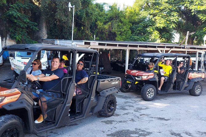 Nassau Narrated Jeep tour with Full Bahamian Lunch and Drink - The Bahamian lunch is a real part of the value