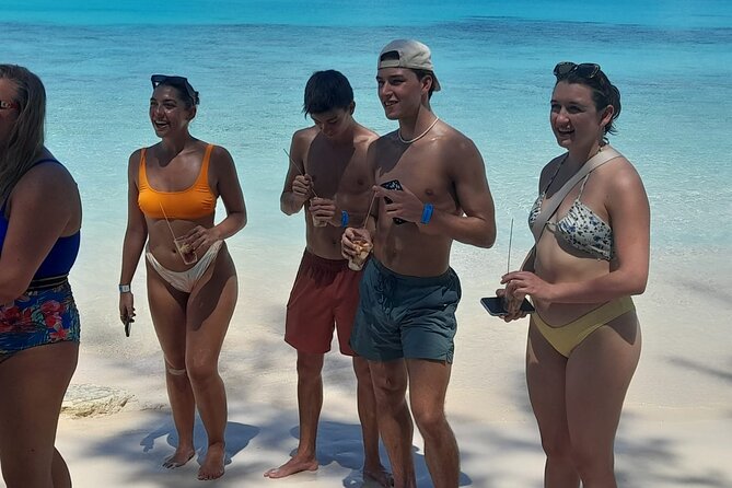 Nassau, Private Swimming Pig, Island Hopping, Snorkeling, Turtles - Gilligan’s Island and the quick photo stop