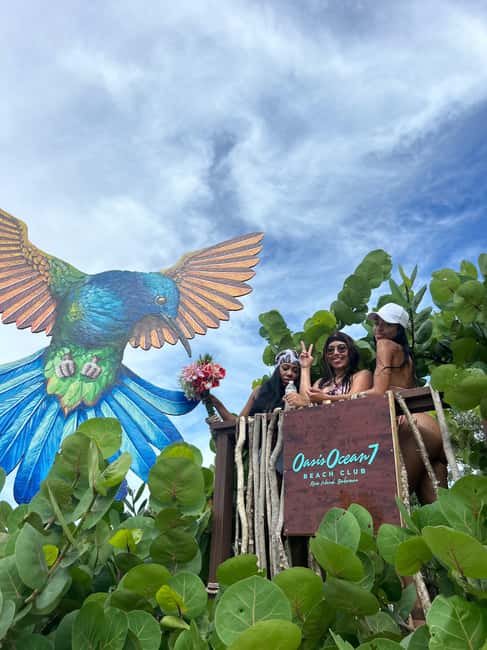 Nassau: Reef Snorkeling, Turtles, Lunch & Private Beach Club - Crew, timing, and group comfort