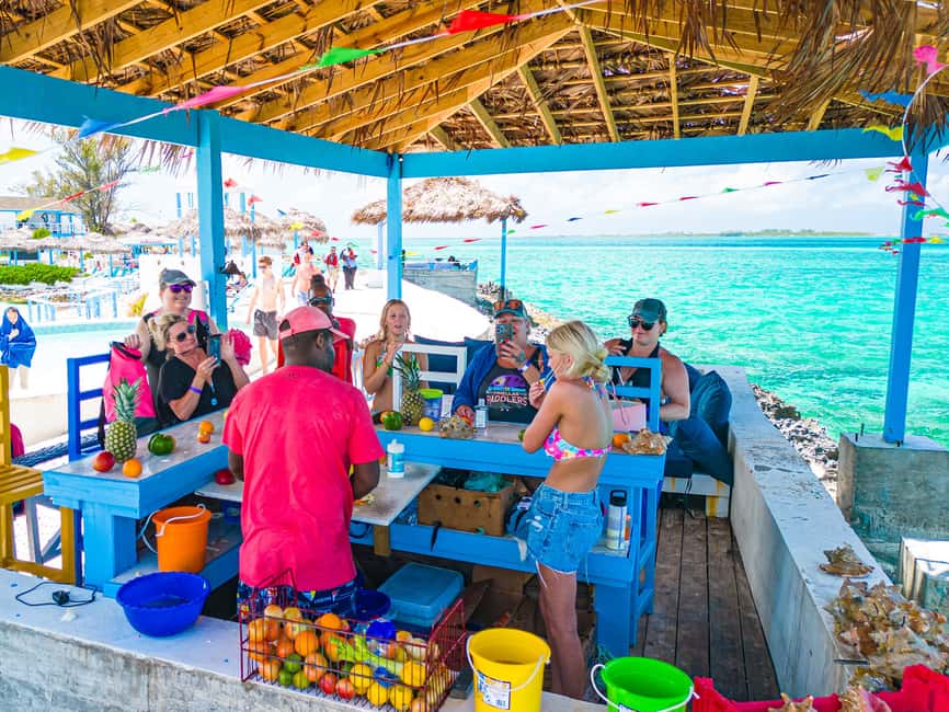 Nassau: SNUBA Diving Island Cruise with Bahamian Lunch - Arriving at the private island