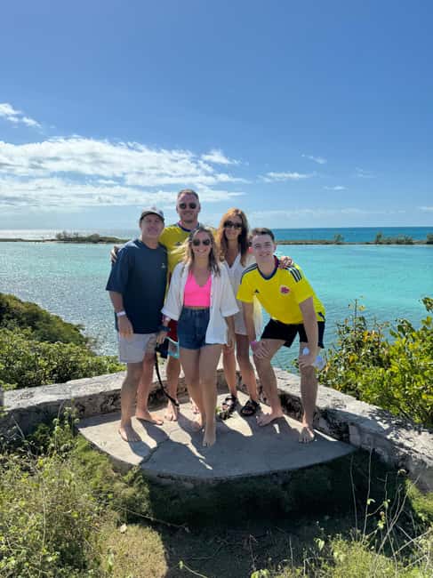 Nassau: Swimming Pigs and Turtles Boat Tour with Snorkeling - Pearl Island for coral and marine life