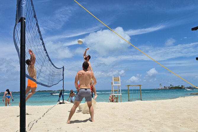 Nassau Swimming Pigs: Snorkeling, Lunch & Private Beach Club - Snorkeling in clear Bahamian water