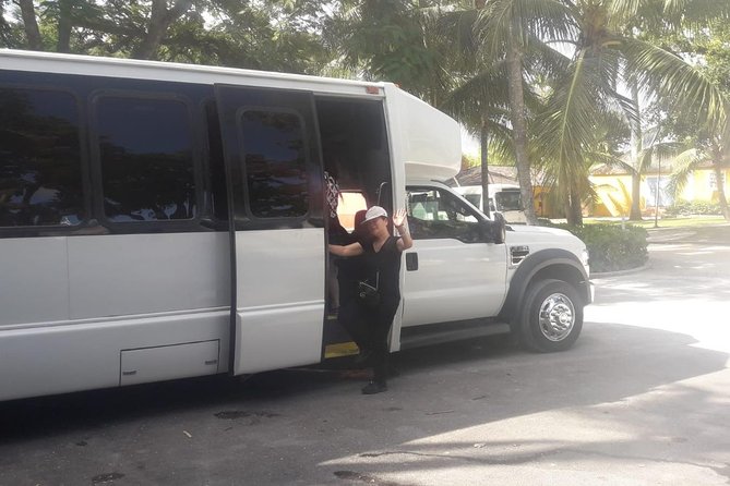 Nassau Transportation - Key points to know before booking