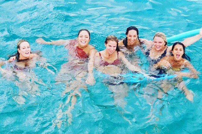 Powerboat and Snorkel Experience with Swimming Pigs and Turtles - Sandy Cay adds sand, space, and a bit of screen history