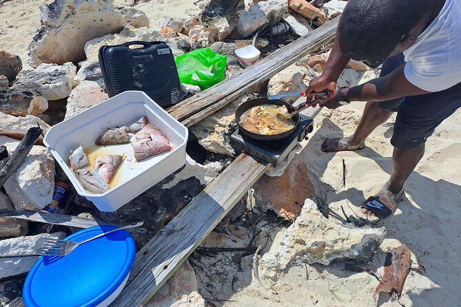 Private 4 hour Rose Island tour snorkeling fishing - Rose Island for a quieter beach finish