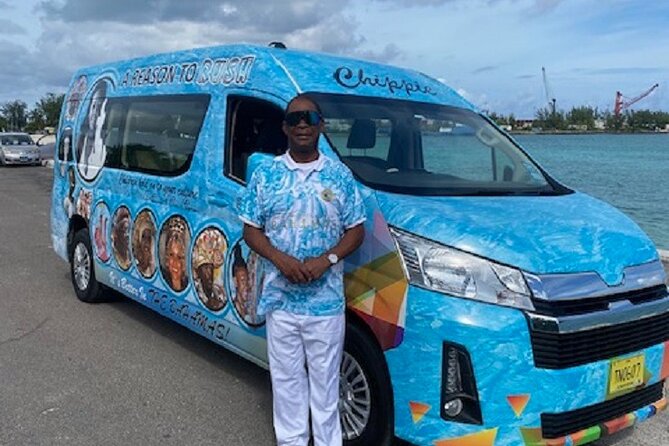 Private Airport/Hotels Transfers Nassau Bahamas - The van, the air-conditioning, and the luggage