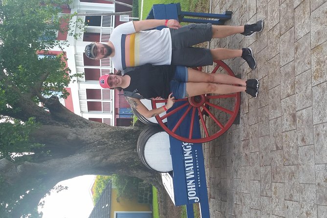 Private City Tour in Bahamas - Rum cake, tea, and Bahamian flavors