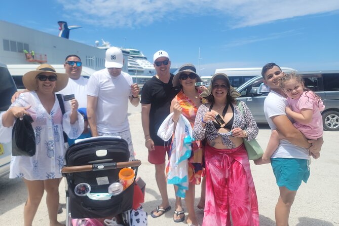Private Guided Tour Around Nassau, The Bahamas - Paradise Island, Atlantis, and the famous chair