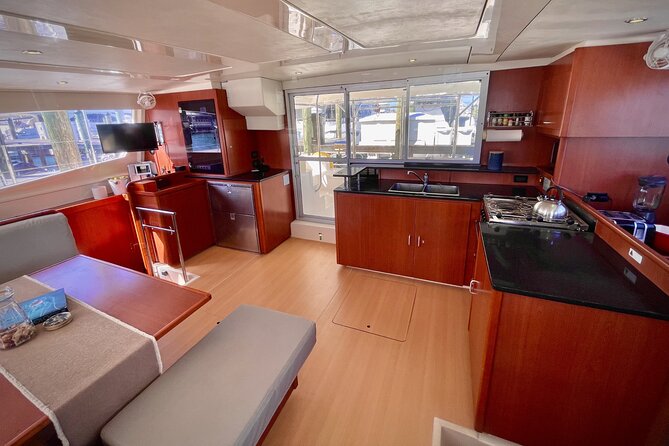 Private Luxury Catamaran Charter in Nassau - Green Cay for a quieter two-hour stop