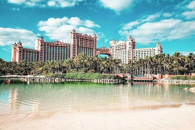 Private Roundtrip Minivan Airport Transfer - Good for solo arrivals, families, and Atlantis stays