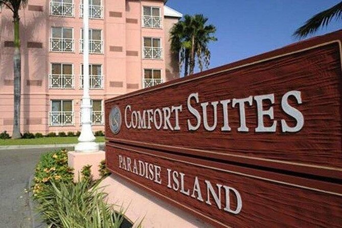Private Roundtrip Minivan Airport Transfer to Paradise Island - A short orientation, not a full island tour