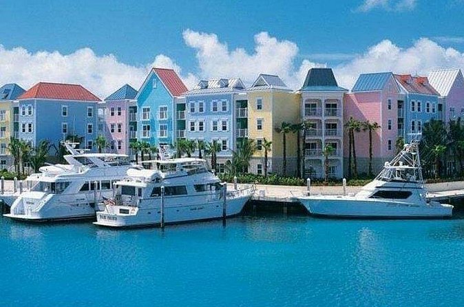 Private Roundtrip Minivan Airport Transfer to Paradise Island - Who gets the best value from this transfer?
