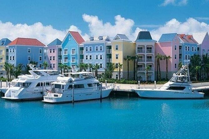 Private Roundtrip Sedan Airport Transfer to Paradise Island - Air-conditioning is more than a small detail