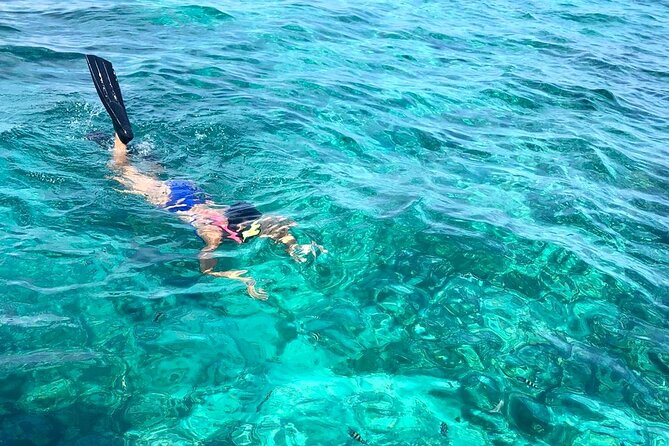 Private Snorkeling or Fishing in Nassau - 55ft Cocorijo - Footprints Beach Bar and Grill on Rose Island