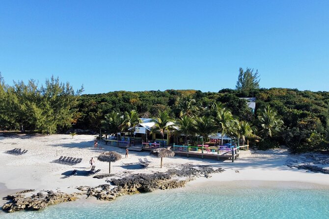 Private Tour 45ft Powerboat to Nearby Islands - Green Turtle Cay and the reef stop